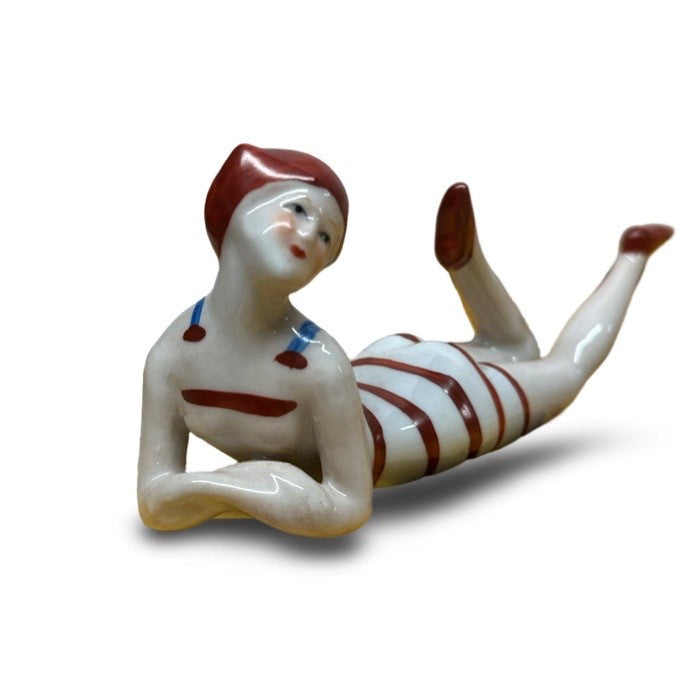 Keralouve_Porzellan_Figuerchen_Badenixe_Belgium_Red_269-4