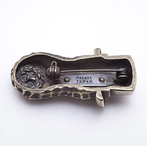 Peanuts_Company_Peanuts_Badge_yachimata_Japan