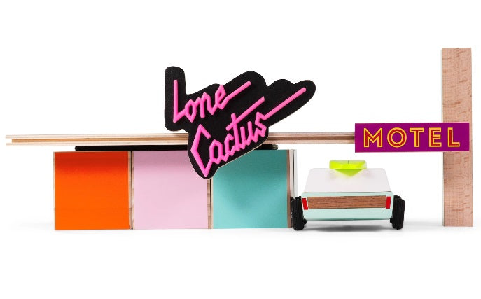 candylab-Toys-Lone-Cactus-Motel-USA-Roadtrip-american-classic-cars