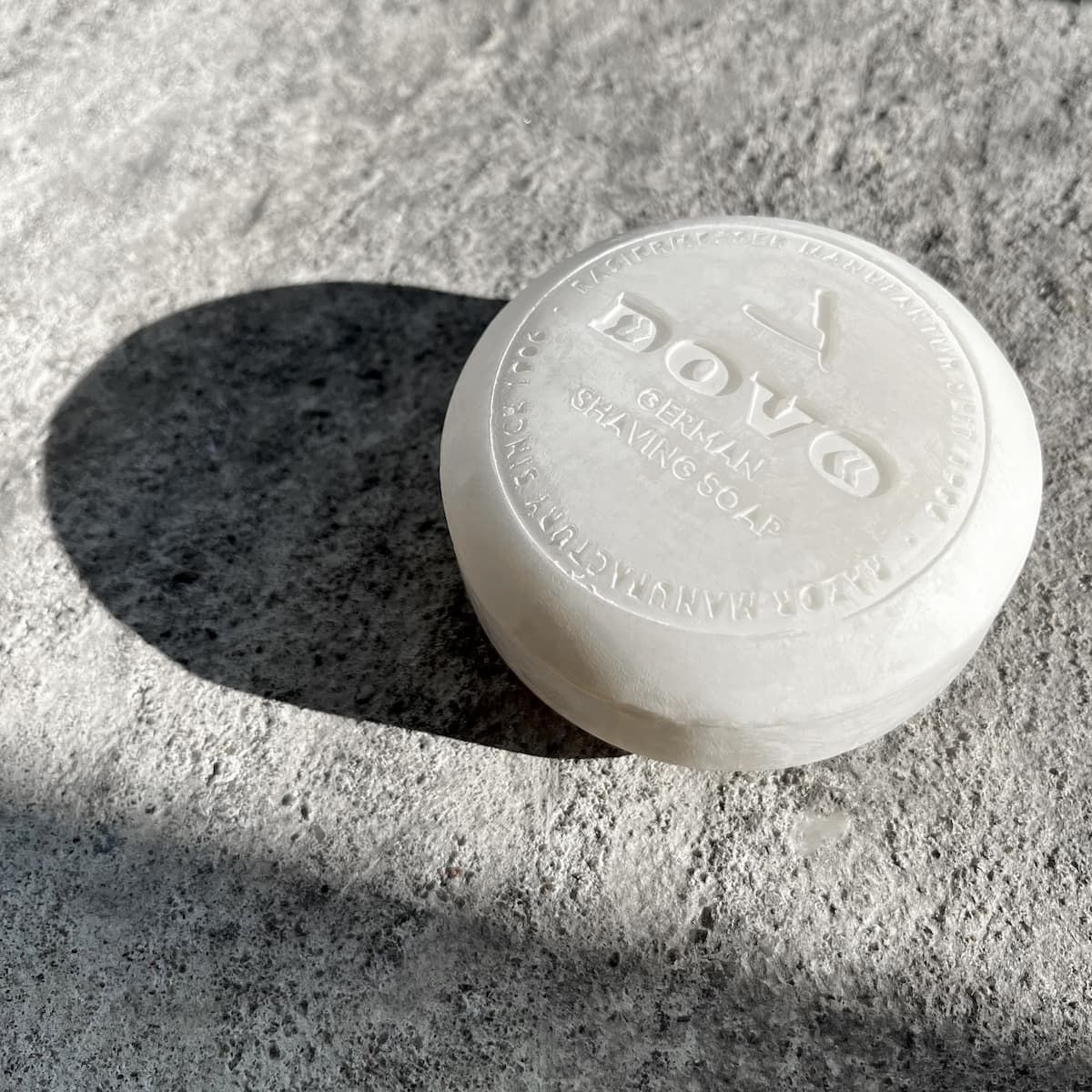 DOVO_Skull_Bones_Rasierseife_Shaving_Soap_150g_Germany