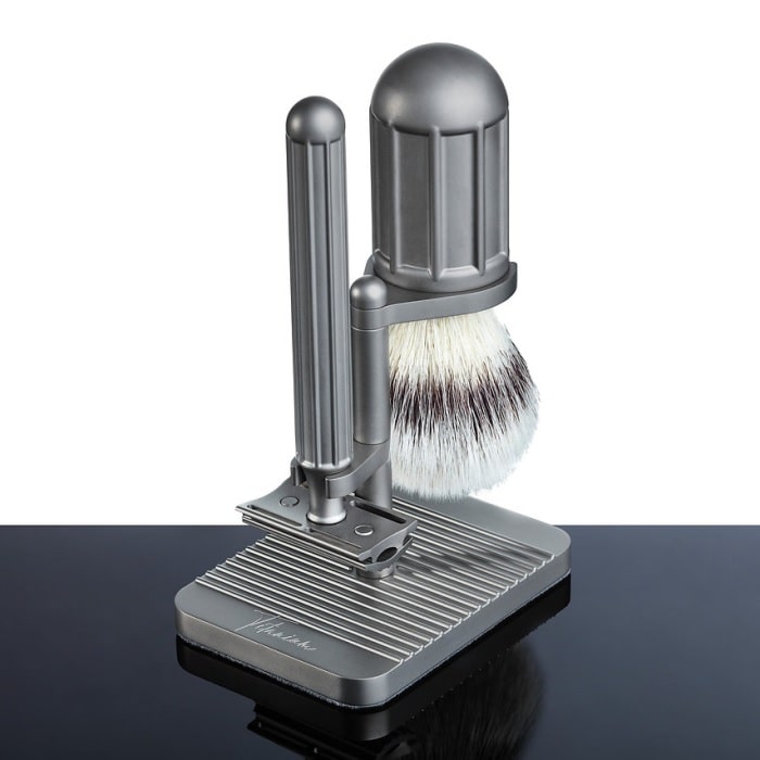 Design94_Titanium_Luxury_Razor_Rasierhobel_Brush_Set_Germany_Soul_Objects