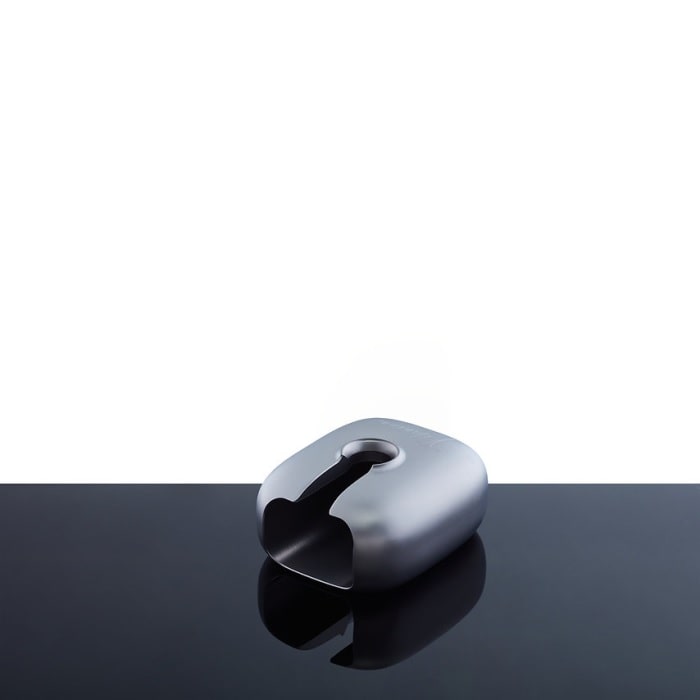 Design94_Titanium_Protect_Luxury_Razorstand_Rasierhobel_Schutz_Germany_Soul_Objects