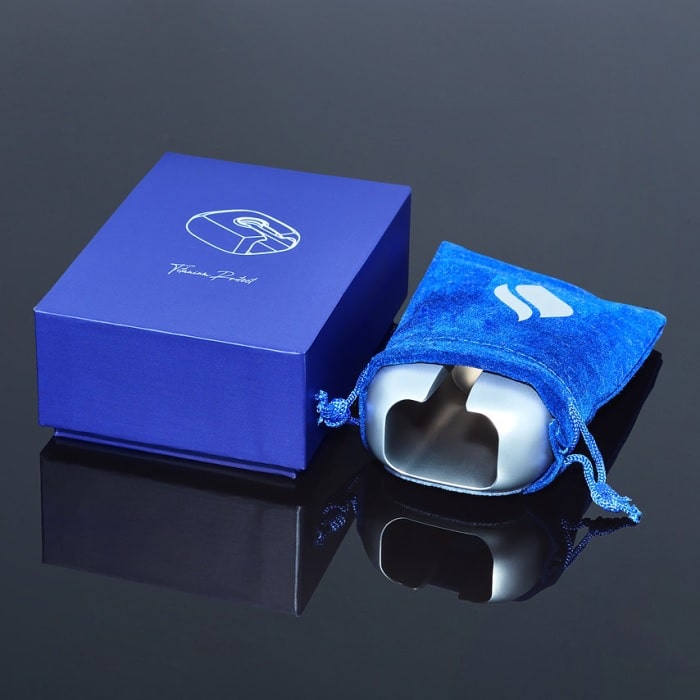 Design94_Titanium_Protect_Luxury_Razorstand_Rasierhobel_Schutz_Germany_Soul_Objects