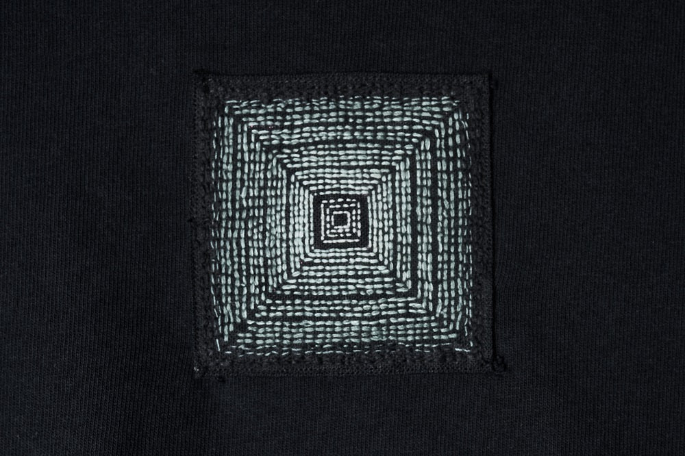 Yurika_Saito_T-Shirt_Balance_Square_Black_Soul_Objects_Berlin_Tokyo