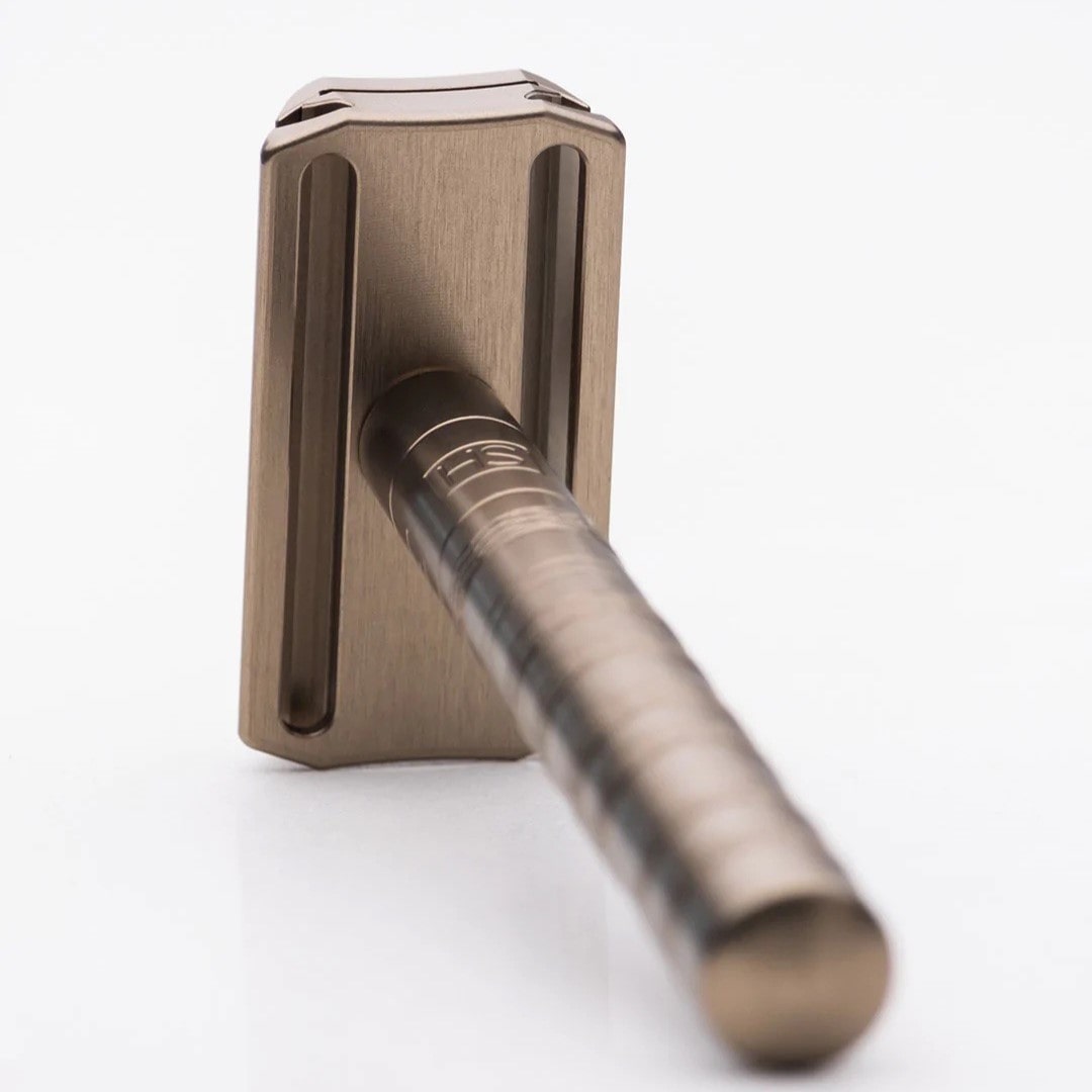 HENSON-Rasierhobel-2.0-Tan-razor-Canada