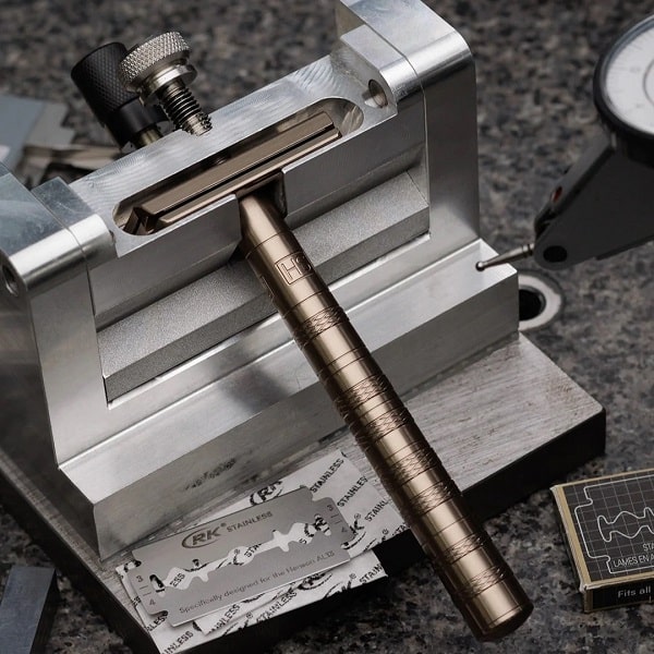 HENSON-Rasierhobel-Grey-intim-razor-Canada