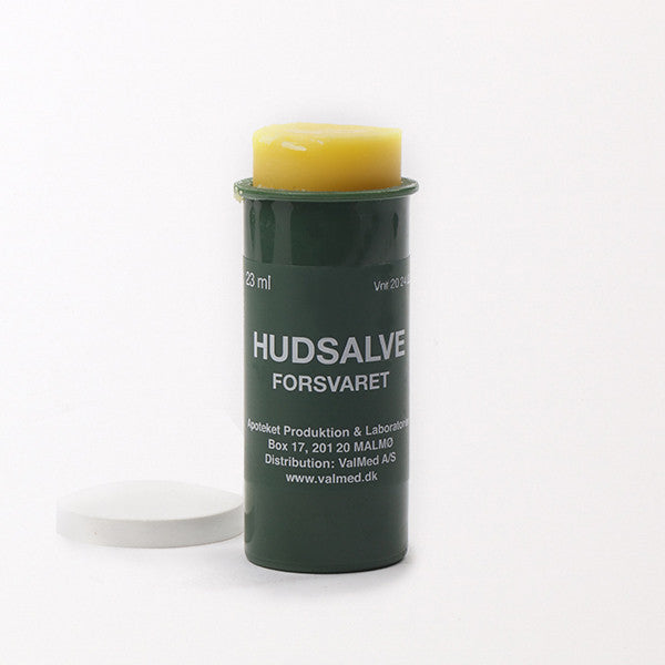 Hudsalve-Lip-Balm-Military-Sweden