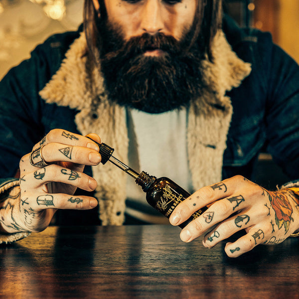 Captain Fawcett Booze & Baccy Beard Oil Bartöl  Tattoo Model 