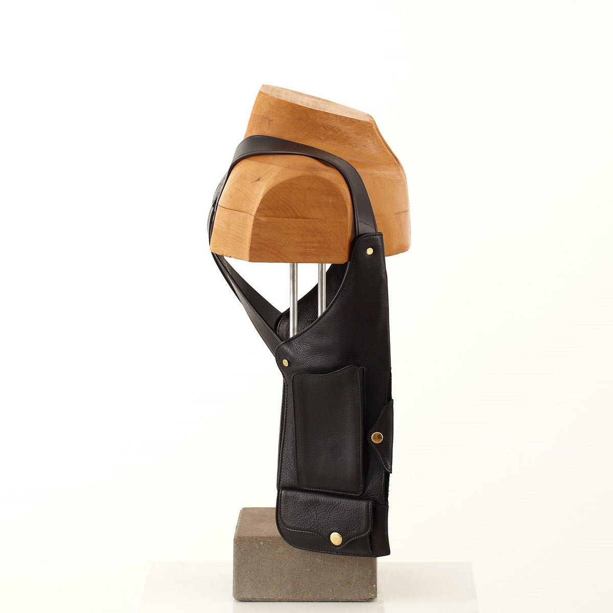 The Nielsen Way - En Nielsen leather holster
